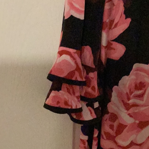 Size Large Kate Spade Dress with Ruffle Details - Picture 6 of 8